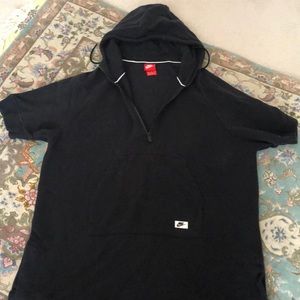 Nike 1/2 sleeve zipper sweatshirt